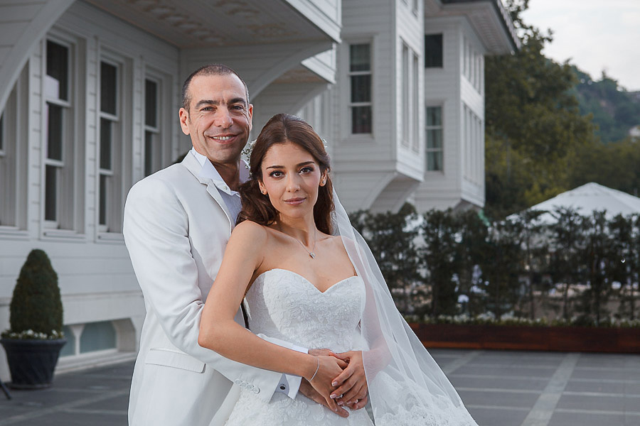 Les Ottomans wedding bride and groom