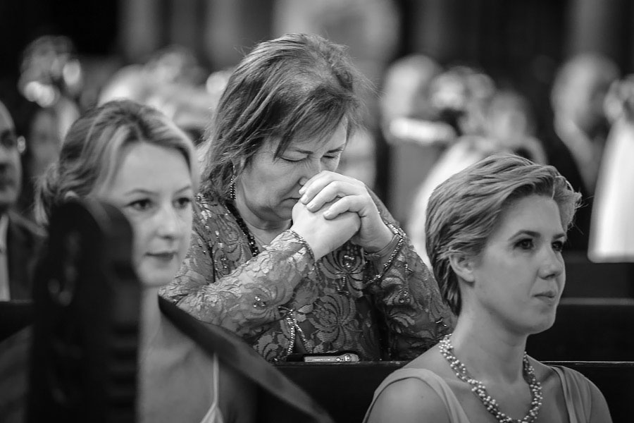 Prayers during church wedding