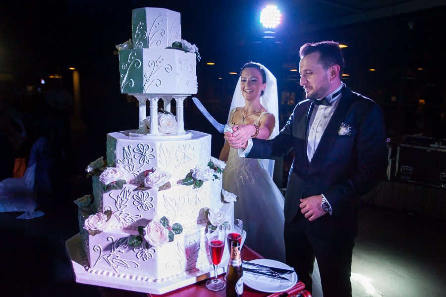Novotel düğün pasta kesimi