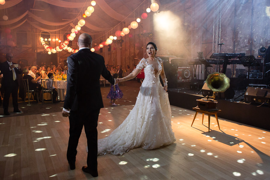 beykoz shoe factory wedding first dance