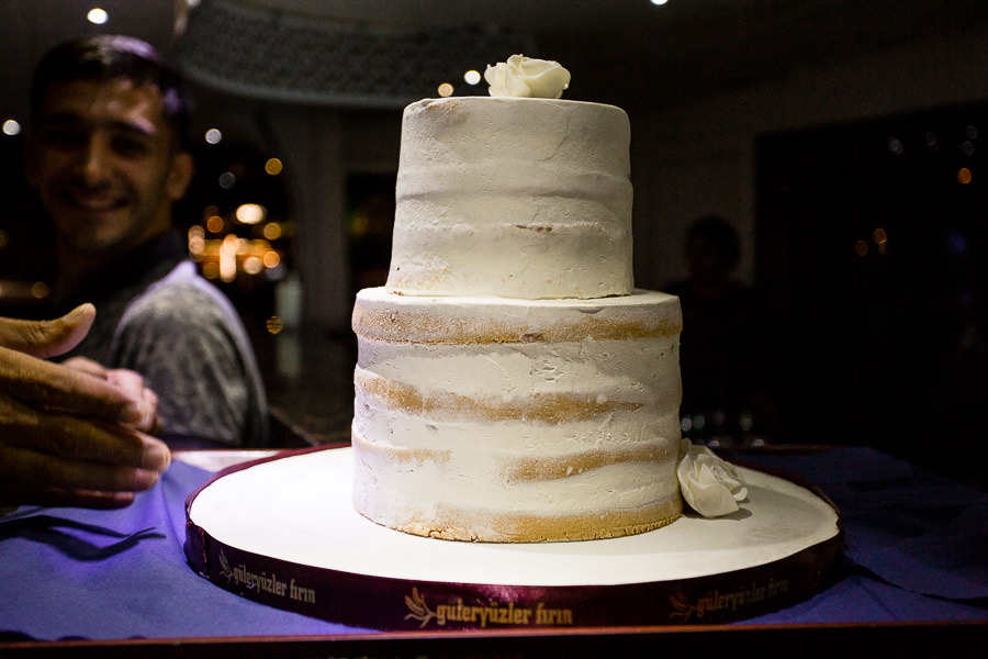 naked cake in istanbul wedding