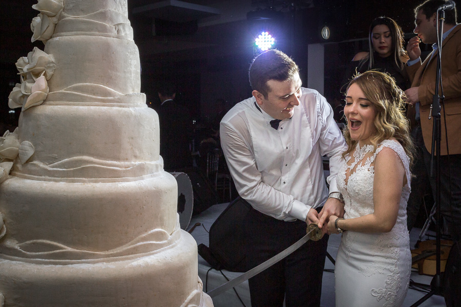 cake cutting at point hotel wedding