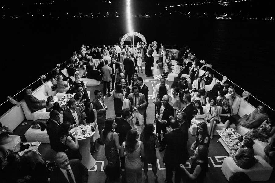 istanbul wedding on a boat on bosphorus